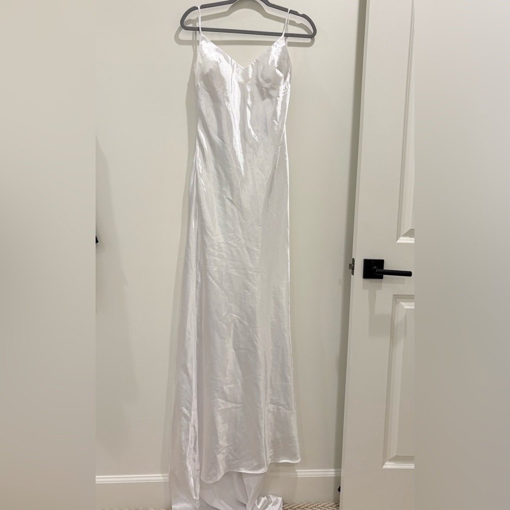 Elegant White Maxi Dress